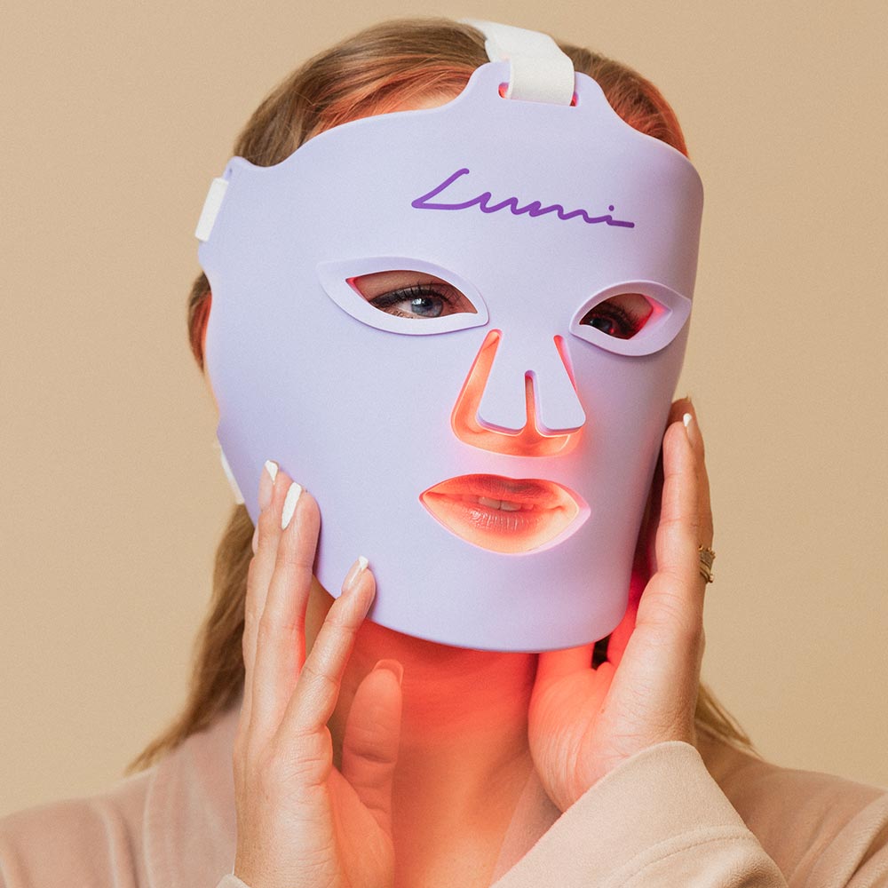 Lumi-valohoitonaamio